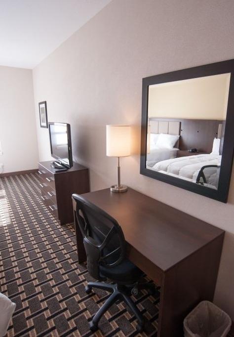 Western Star Inn And Suites Carlyle المظهر الخارجي الصورة