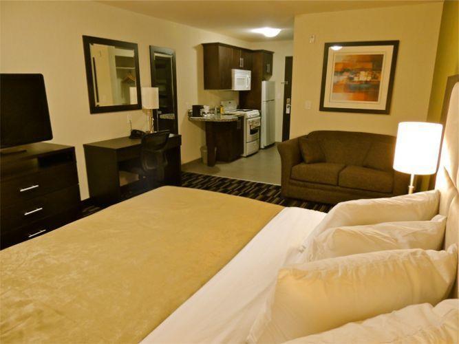 Western Star Inn And Suites Carlyle الغرفة الصورة